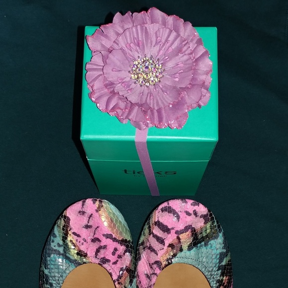 Tieks Shoes - EUC Electric Snake Tieks Size 10